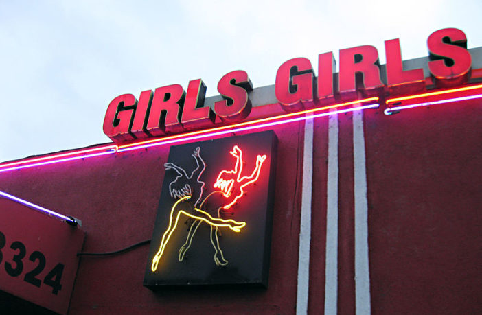 How Do Strip Clubs Work in Canada